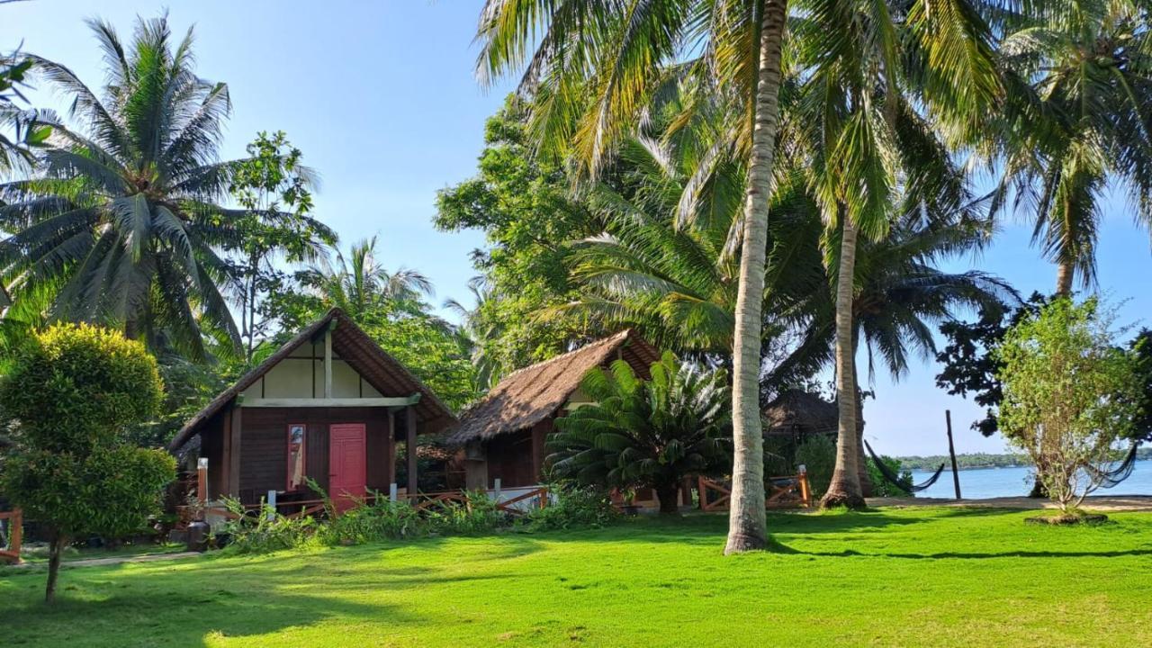 Bungalow Karimunjawa Exterior photo